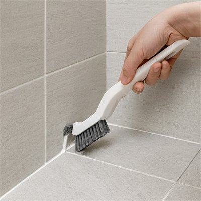 Brosse de nettoyage efficace joints carrelage espaces etroits